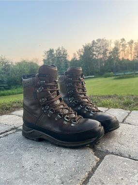 Lowa Brown Leather Lace-Up Men's Hiking Boots